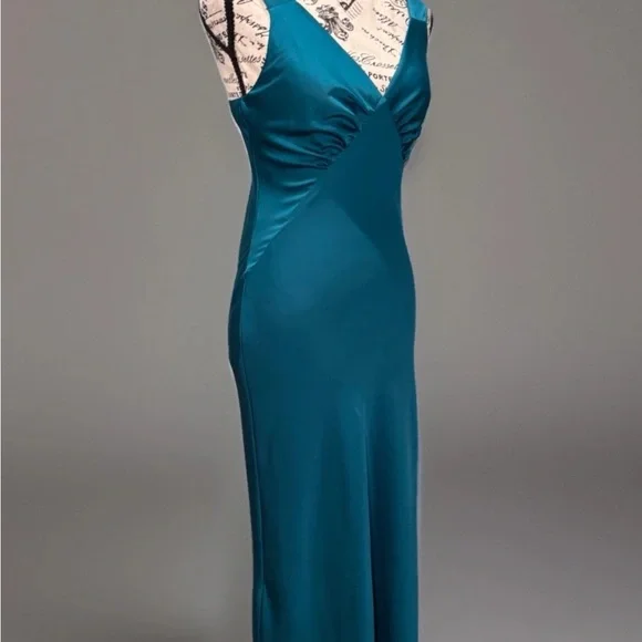 House of Harlow 1960 Teal V-Neck Maxi Dress - Picture 6 of 9